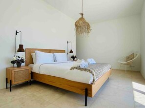 4 soverom, skrivebord, strykejern/-brett og wi-fi (inkludert)