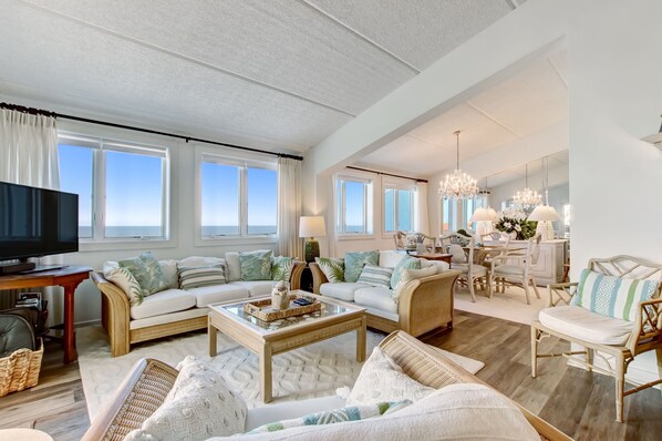 TV - 3 Bedroom/3Bath Oceanfront PentHouse in Shipwatch (Fernandina Beach)
