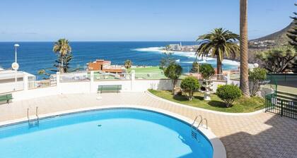 Home2Book Bright Sea Views Apartment & Pool