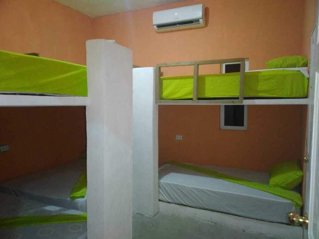 2 bedrooms, bed sheets