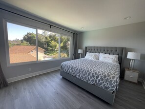 5 dormitorios, tabla de planchar con plancha, wifi y ropa de cama