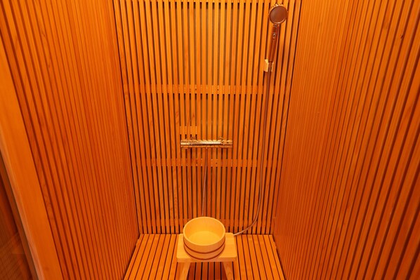 Premium-Haus, Stadtblick | Badezimmer | Badewanne und Dusche (separat), Komfortbadewanne