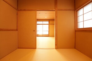Premium-Haus, Stadtblick | 2 Schlafzimmer, Daunenbettdecken, individuell dekoriert