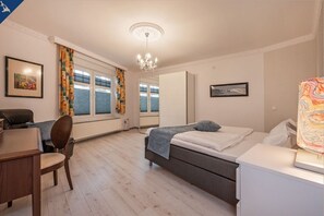 4 室のベッドルーム、WiFi