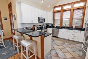 Fridge, microwave, oven, stovetop - Oceanside, Hot Tub, Lake Views! Dogs Welcome! -OS2J, Jeanes Dream (Corolla)