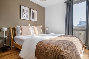 1 chambre, fer et planche à repasser, Wi-Fi, draps fournis