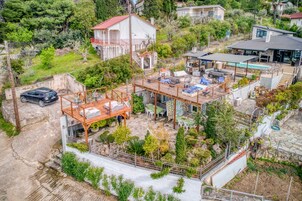 Estúdio, 1 quarto, sacada, vista para o jardim | Fachada