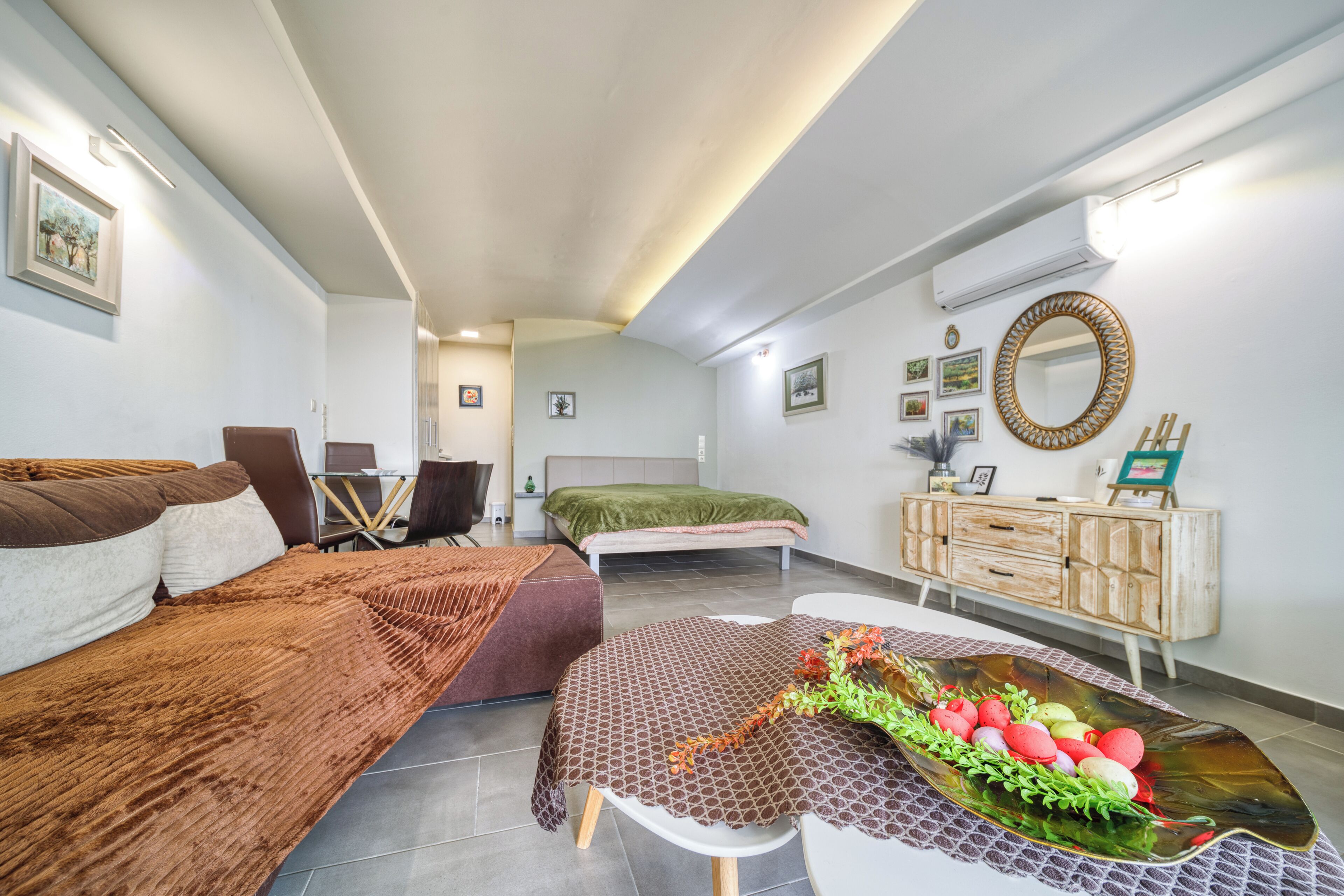Studio, 1 Bedroom, Balcony, Garden View