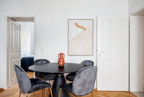 Dining - Exquisite Leopoldstadt 2BR, Furnished w/ Full Kitchen, by Blueground (Vienna)