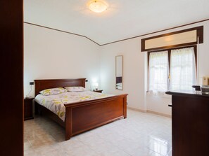 2 bedrooms, WiFi - Casa Lara by Interhome (Lago di Mezzola)