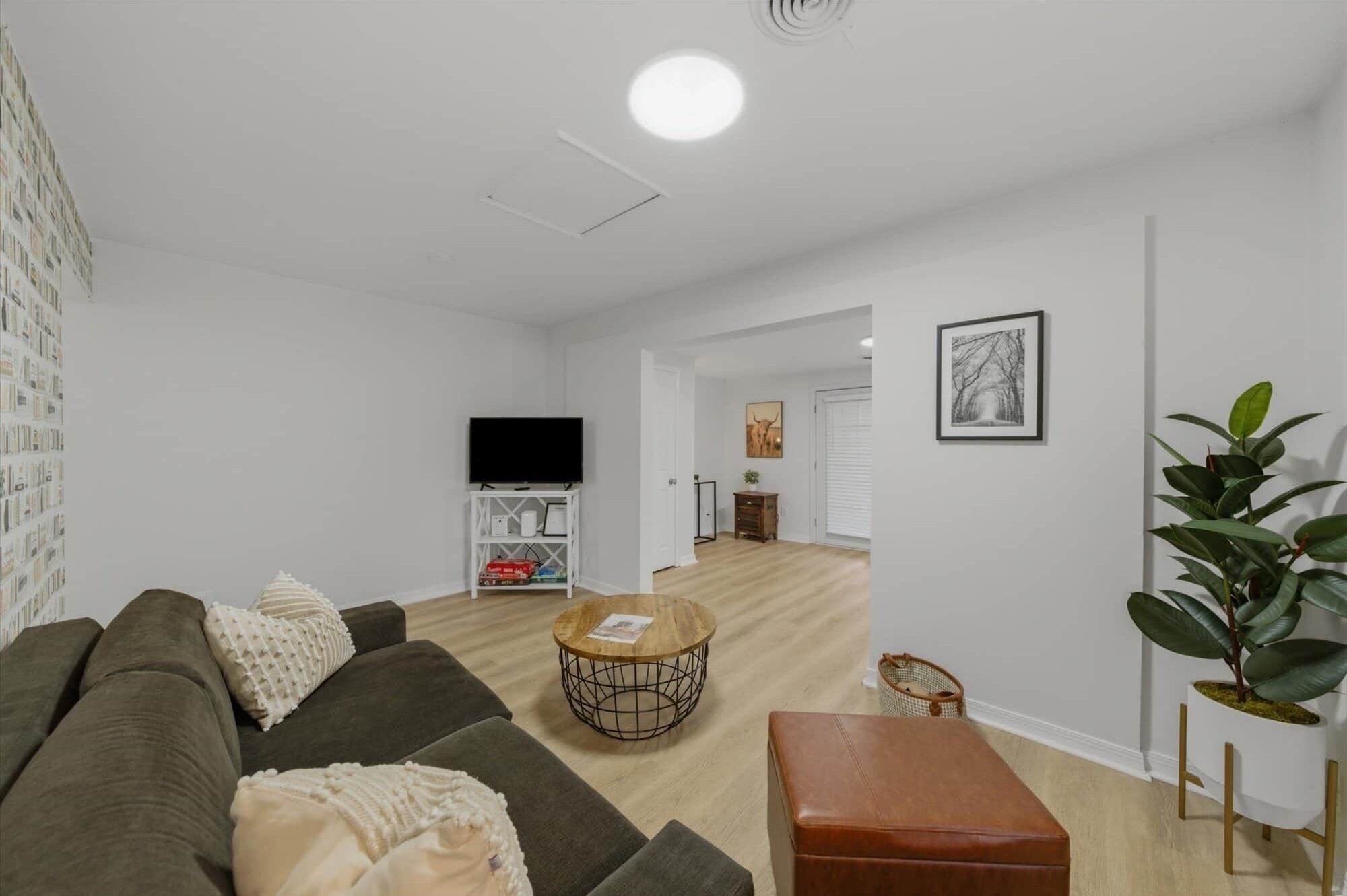 Lying room