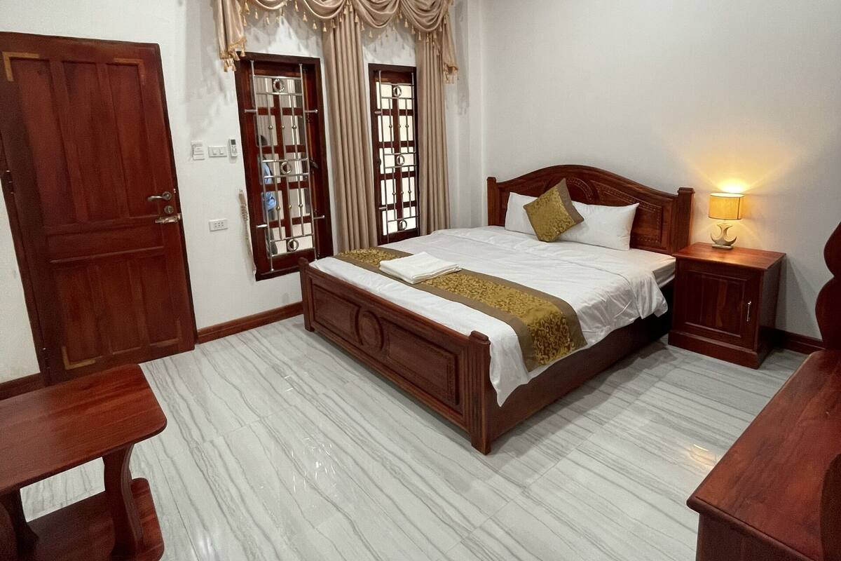 Superior Double Room, 1 Katil Ratu (Queen) | Meja, Wi-fi percuma, cadar katil 