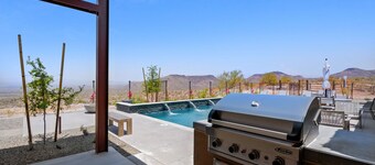 Paradise Canyon Retreat - 3 Private Estates