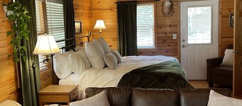 Cozy cabin in delightful Wisconsin Dells- Cabin A