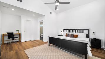 4 dormitorios, escritorio, wifi y ropa de cama