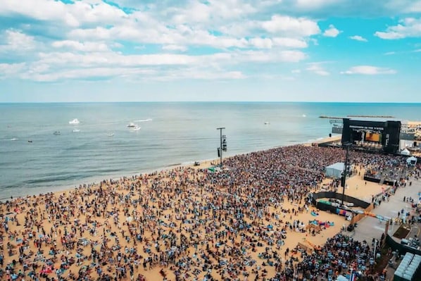 Sillas reclinables de playa, toallas de playa