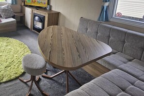 Tv och eldstad