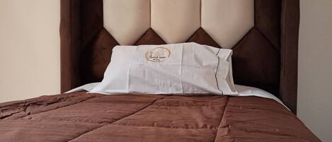 Superior Single Room, 1 Large Twin Bed | Free WiFi