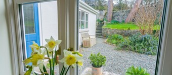 Moryn - an on the beach that sleeps 6 guests in 3 bedrooms