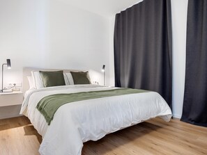 2 chambres, fer et planche à repasser, accès Internet, draps fournis