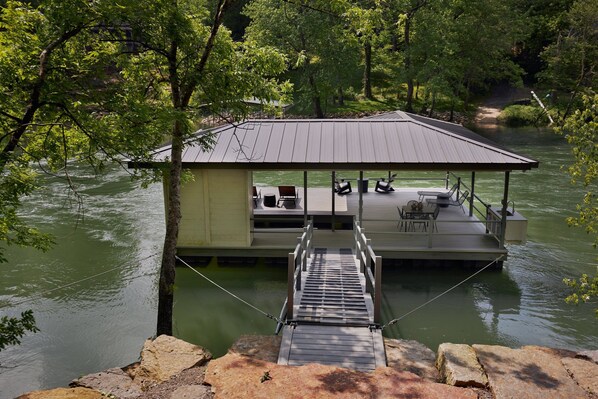 Property grounds - Morgan's at the Little Red - Brandimore Cottage (Heber Springs, AR)