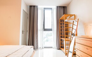 1 bedroom, iron/ironing board, free WiFi, bed sheets - Vivo SOHO Suites by Airhost (Kuala Lumpur)