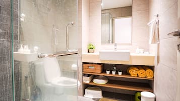 Comfort Apartment | Bilik Mandi | Pancuran mandi, tuala disediakan, sabun, syampu