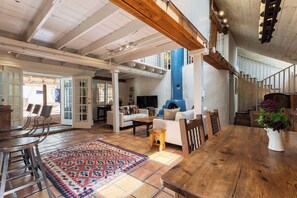 Interior - Hot tub and Outdoor Dining, Charming Tesuque Home (Santa Fe)