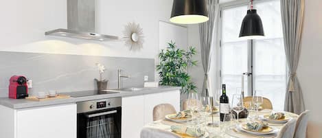 Fridge, microwave, oven, stovetop