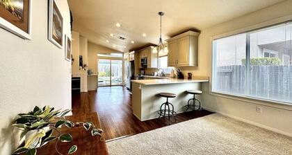 King Bed Retreat, Pet-Friendly, Rancho Cordova