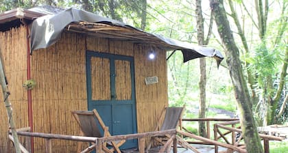 Red Rocks Ruanda â BambushĂŒtte