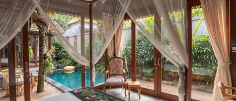 2 多间卧室、办公桌、免费 WiFi