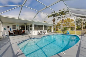 A heated pool - Centrally Located Sarasota Home w/ Heated Pool! (Sarasota)