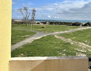 Property grounds - Appartement Front de Mer, Pleine Vue Mer, 5 Per, Wifi, Piscine, Animaux Acceptés (Agde)