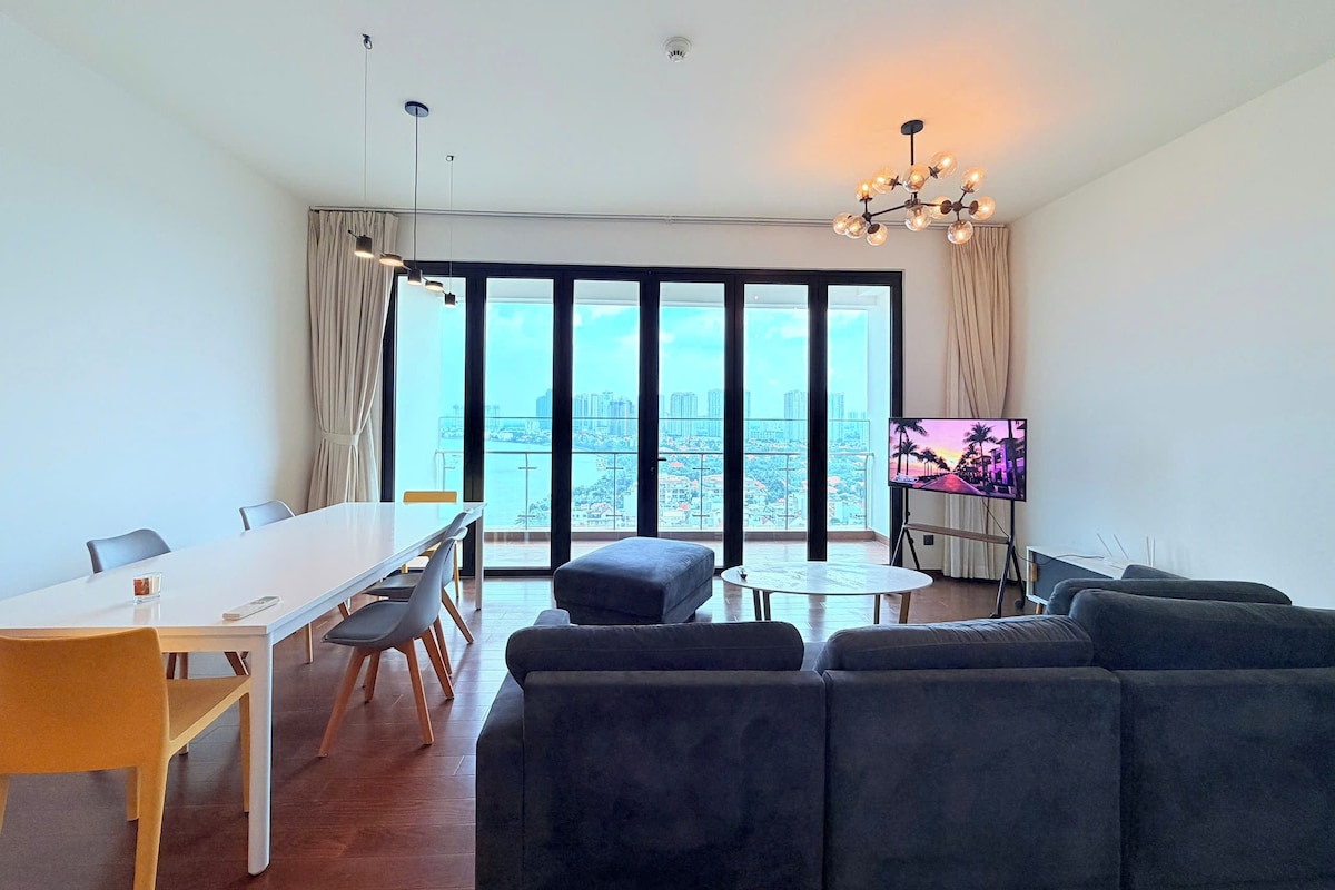 Luxury Apartment, River View | Living area | LCD TV