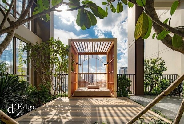 Courtyard - Homie's Apartment in D'Edge Thao Dien (Ho Chi Minh City)