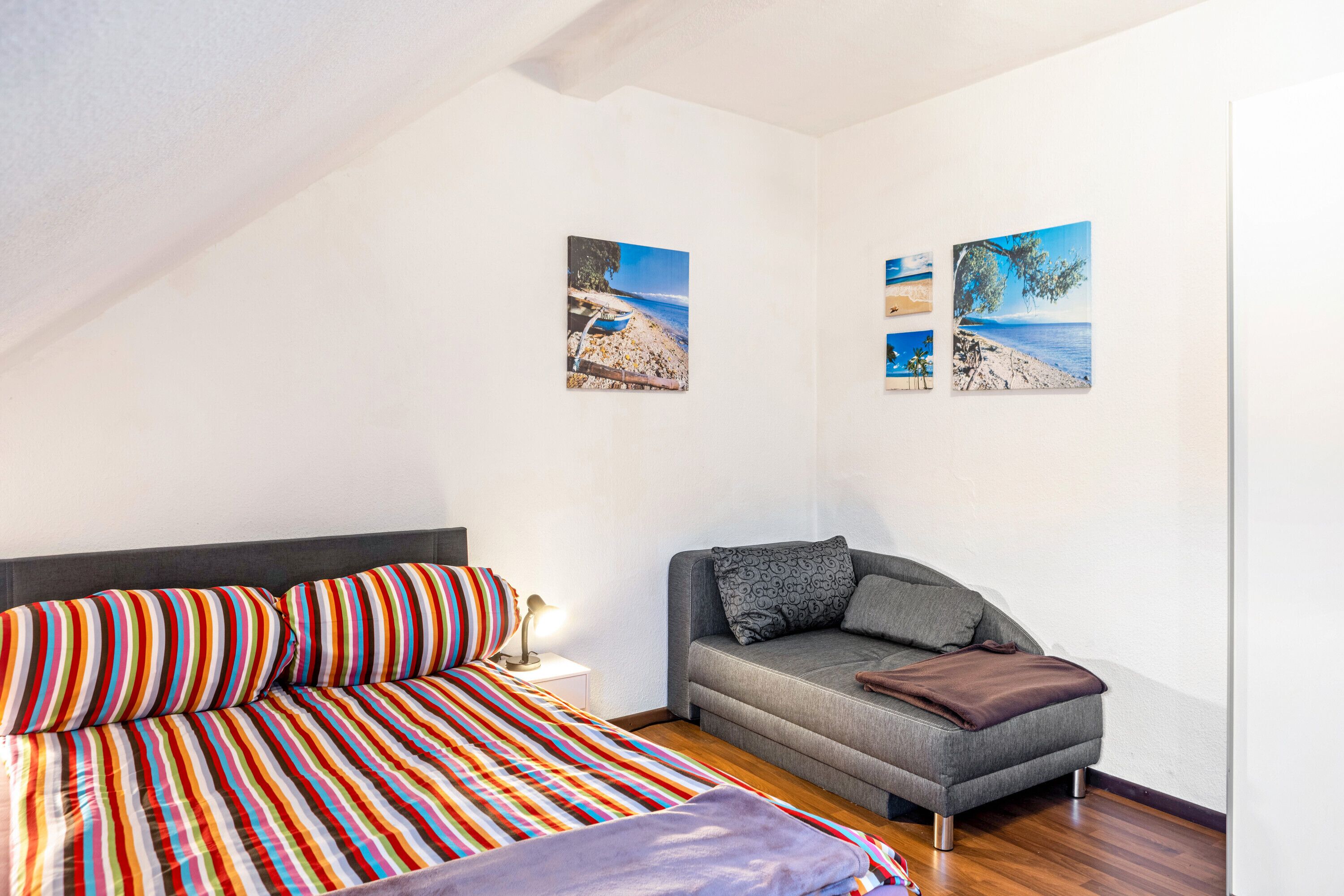 2 chambres, fer et planche à repasser, Wi-Fi gratuit, draps fournis