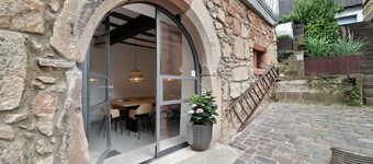 Apartment "Altes Pfarrhaus - das Kelterhaus" with Shared Terrace & Wi-Fi