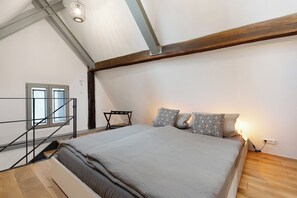 1 quarto, Wi-Fi de cortesia, roupa de cama