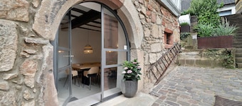 Apartment "Altes Pfarrhaus - Studio" with Shared Terrace & Wi-Fi