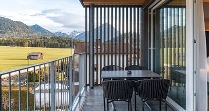 Holiday Apartment "Hotel Zum Schwanen - 3" with Mountain View, Balcony & Wi-Fi