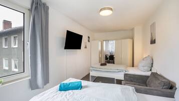 1 bedroom, free WiFi, bed sheets