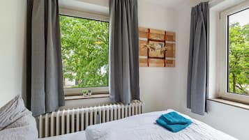 1 bedroom, free WiFi, bed sheets
