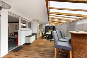 Dining - Apartment 'Am Tobelbach' with Mountain View, Private Terrace and Wi-Fi (Lenningen)