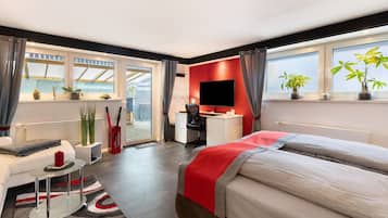 1 dormitori, escriptori, planxa i posts de planxar i wifi gratuïta