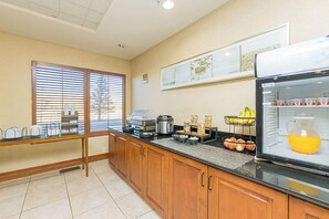 Café da manhã continental grátis todos os dias