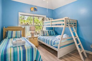 4 bedrooms, free WiFi, bed sheets