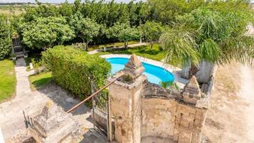 Piscina stagionale all'aperto