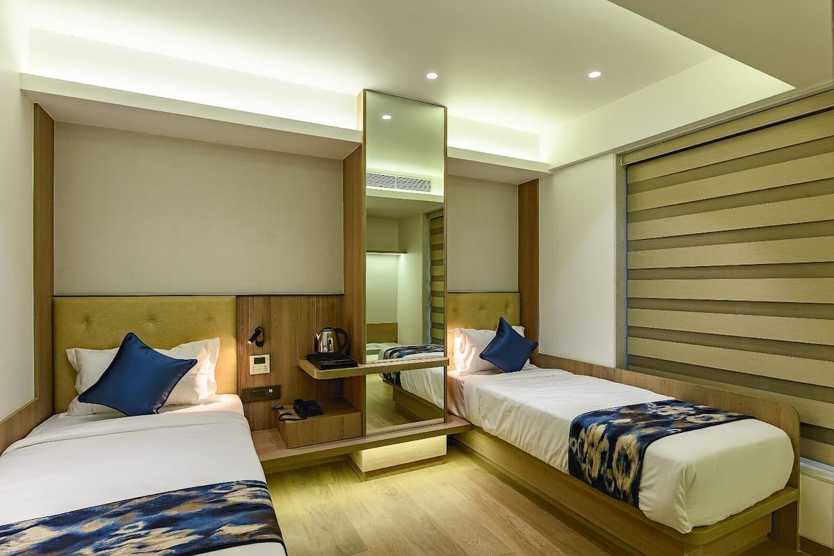 Standard Twin Room | Egyptian cotton sheets, premium bedding, minibar, soundproofing