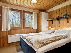 3 bedrooms, WiFi
